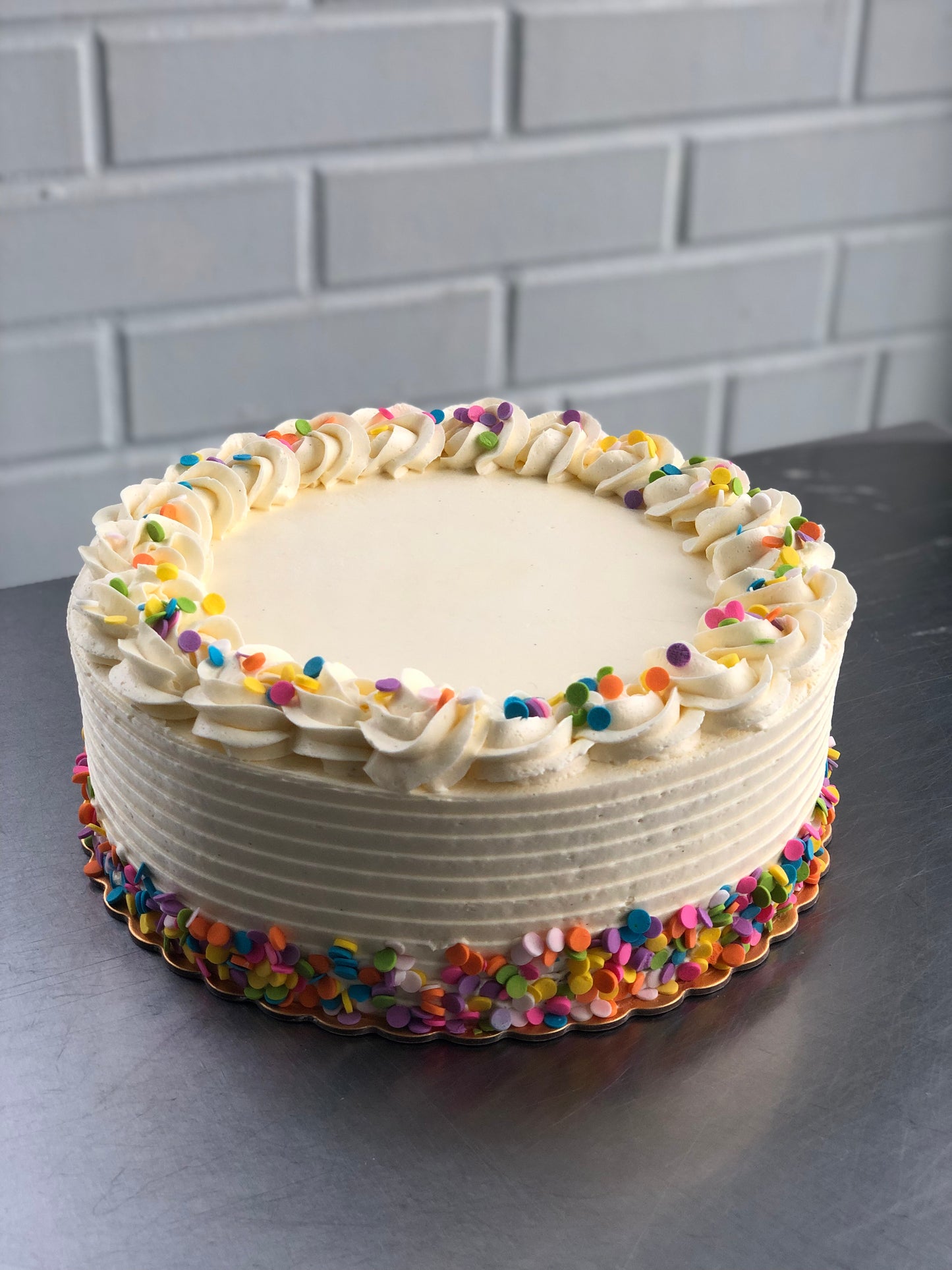 9" Confetti Cake - Pre-Order 72 Hours in Advance (Available for Store Pick-Up Only)