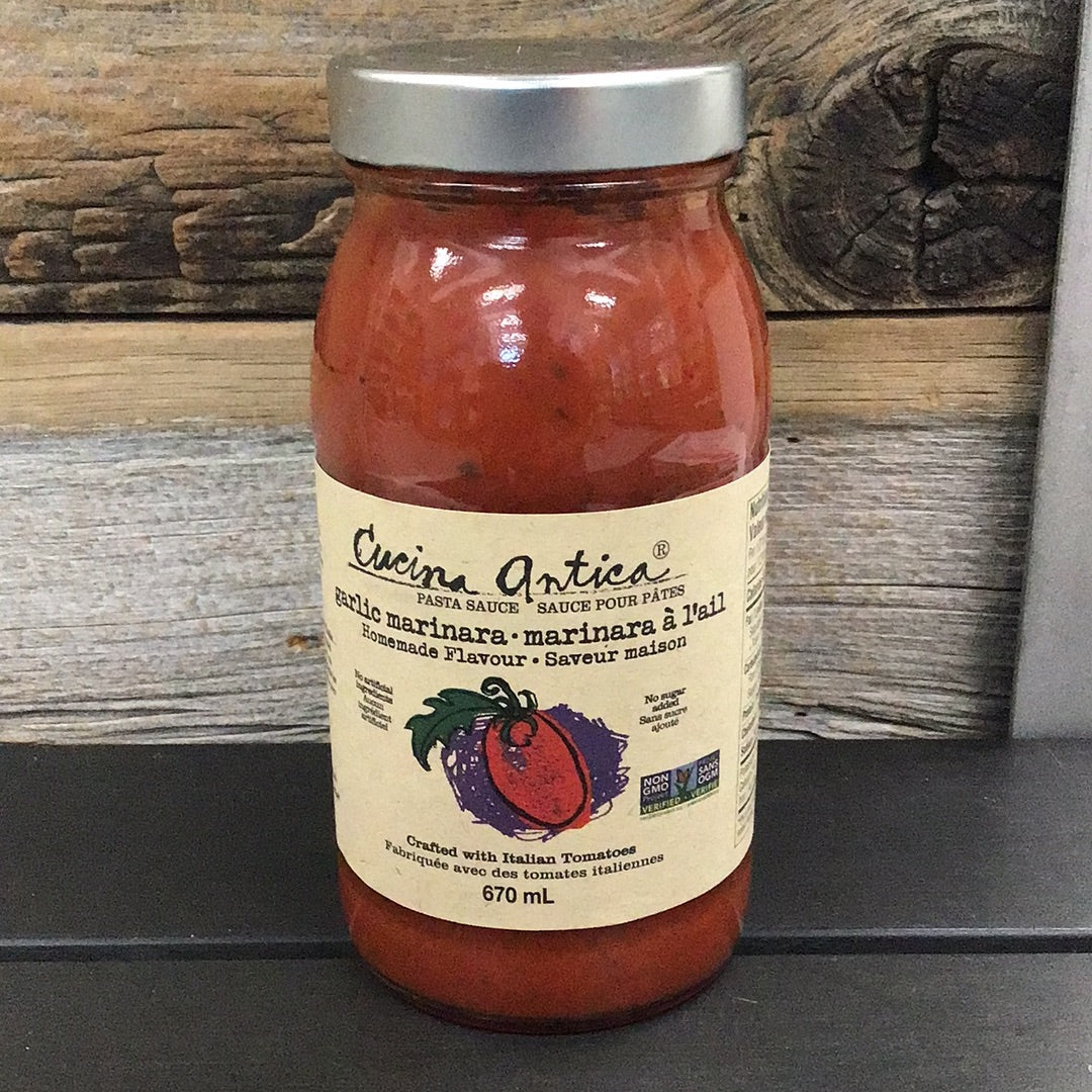 Garlic Marinara Sauce by Cucina