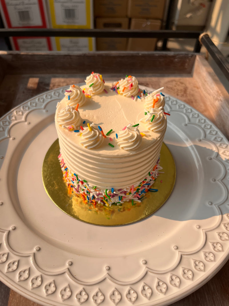 4” Vanilla Cake *Pre-Order 48 hours In Advance (Available for Store Pick-Up Only)
