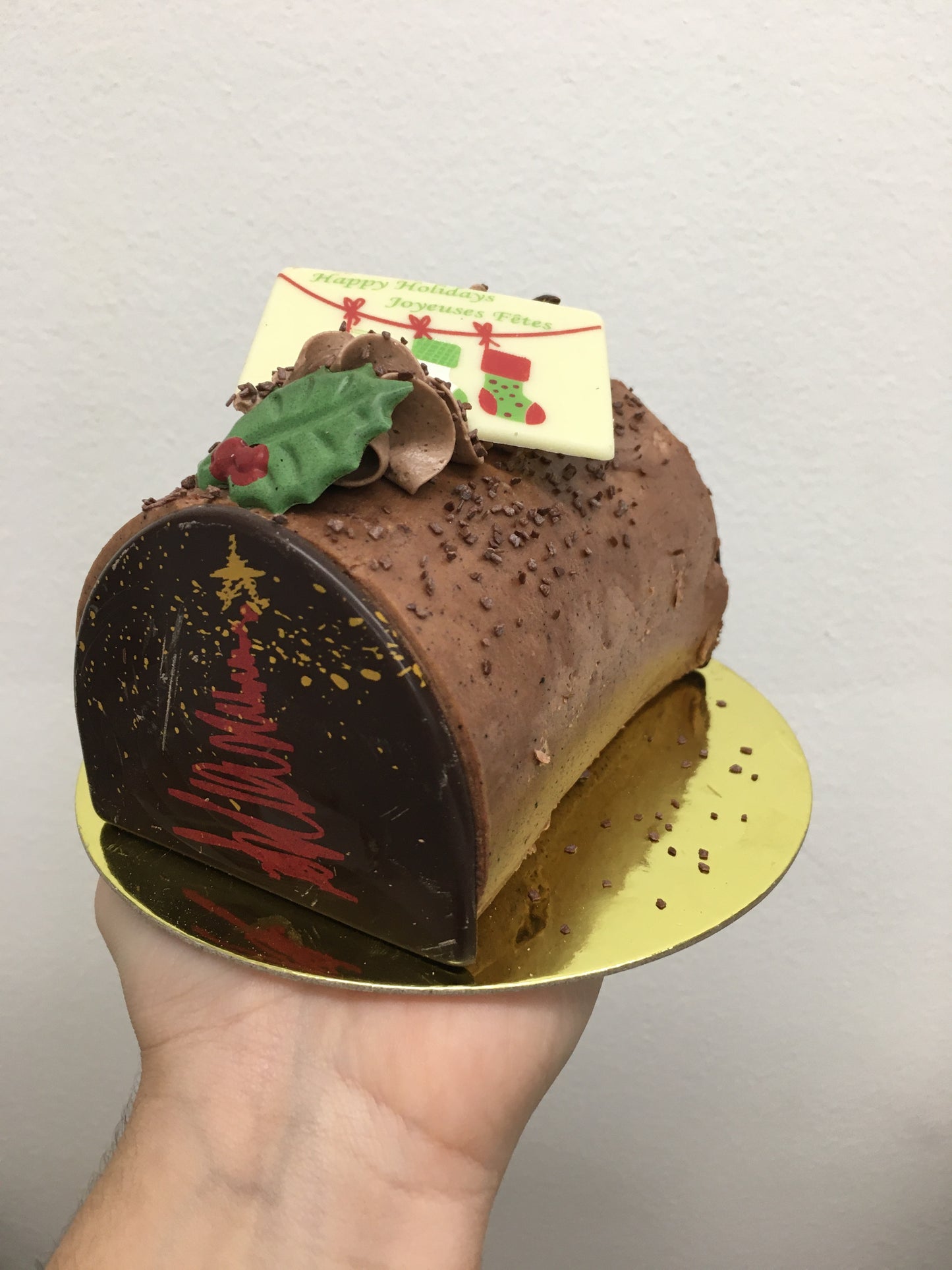 Mocha Yule Log 5"x 10" and 5’’x 5’’ (available in store only) Dec. 23, 24